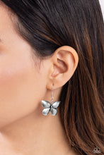 Load image into Gallery viewer, Necklaces DRAWN to the Wind - Silver