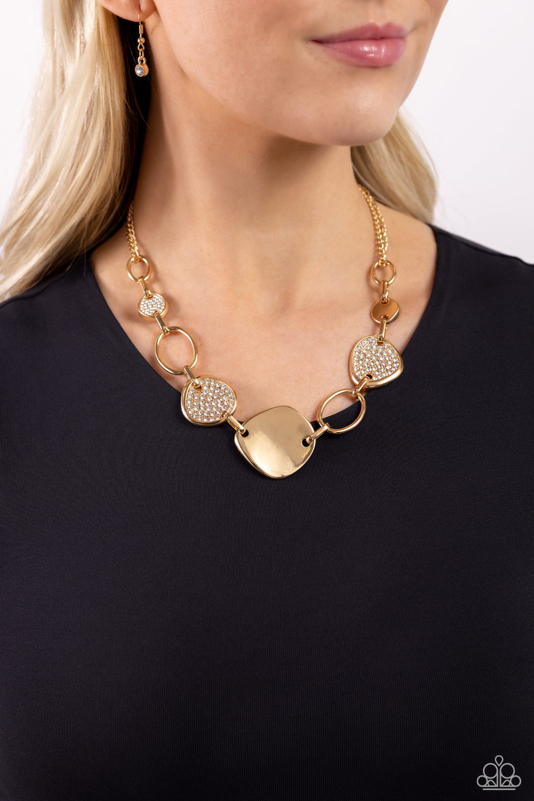 Necklaces Asymmetrical Attention - Gold N120
