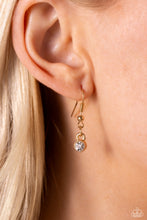 Load image into Gallery viewer, Necklaces Asymmetrical Attention - Gold N120