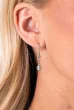 Load image into Gallery viewer, Necklaces Lip Locked - Red