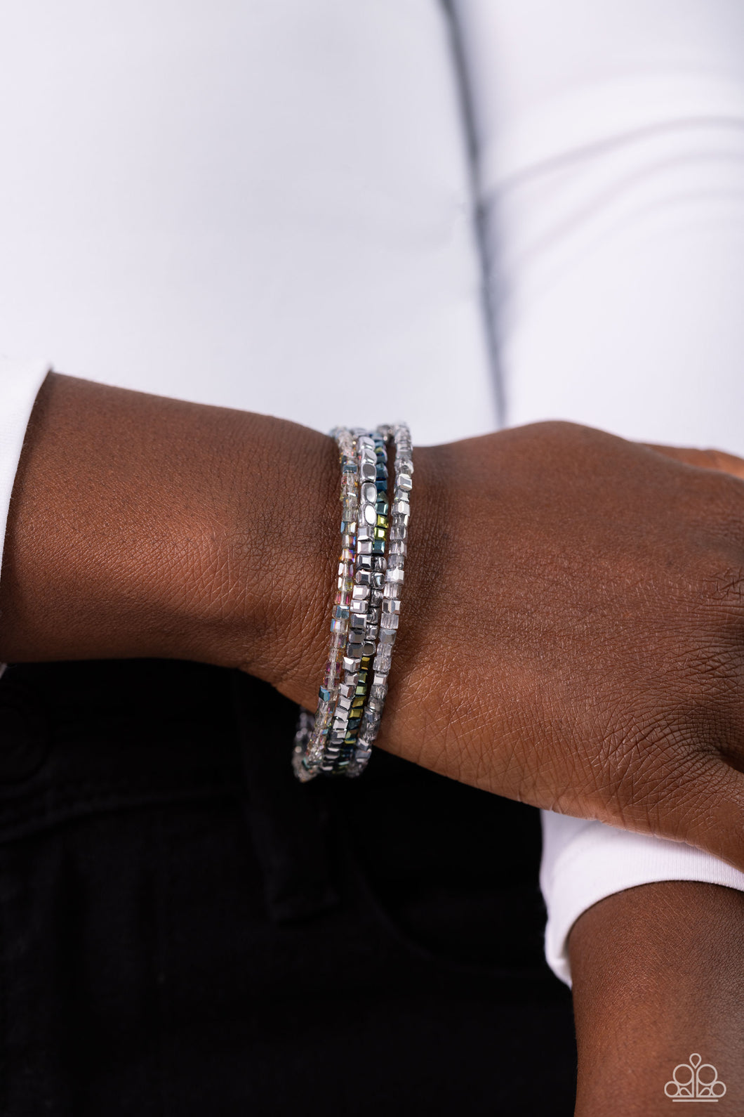 Bracelets Dainty Dancer - Silver B112