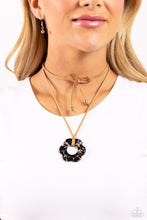 Load image into Gallery viewer, Necklaces Tied Triumph - Black N2313