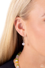 Load image into Gallery viewer, Necklaces Colorfully California - White N200