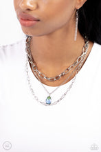 Load image into Gallery viewer, Necklace Teardrop Tiers - Green N212