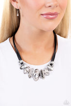 Load image into Gallery viewer, Necklaces Sliding Splendor - Black N2221