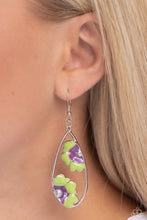 Load image into Gallery viewer, Earrings Airily Abloom - Green E2366