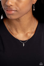 Load image into Gallery viewer, Necklaces Seize the Initial - Silver - F