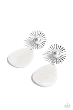 Load image into Gallery viewer, Earrings Sunburst Sophistication - White E2389