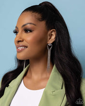 Load image into Gallery viewer, Earrings Elongated Effervescence - White E2170