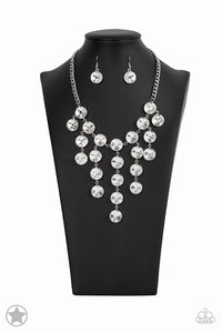 Necklace Spotlight Stunner Blockbuster
