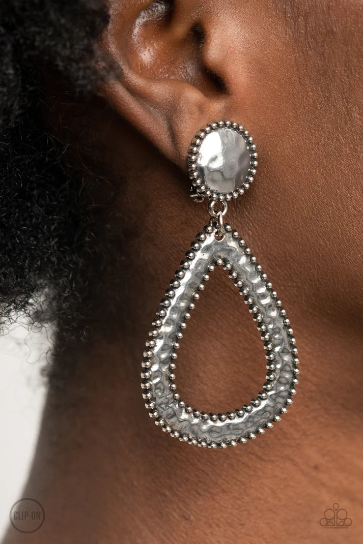 Earrings Beyond The Borders - Silver ♥ Clip-On P2