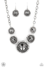 Load image into Gallery viewer, Necklace Global Glamour Blockbuster