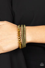 Load image into Gallery viewer, Bracelets Gutsy and Glitzy - Brass B2165