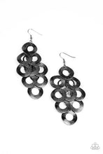 Load image into Gallery viewer, Earrings Scattered Shimmer - Black E2020